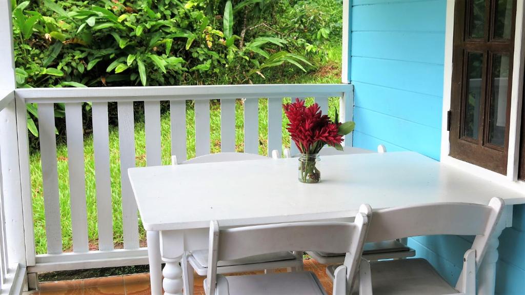 Chez Ophelia Cottage Apartments photo 4