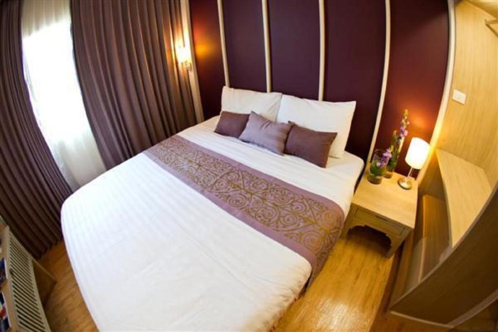Сьюит (Полулюкс), Отель Trang Hotel Bangkok