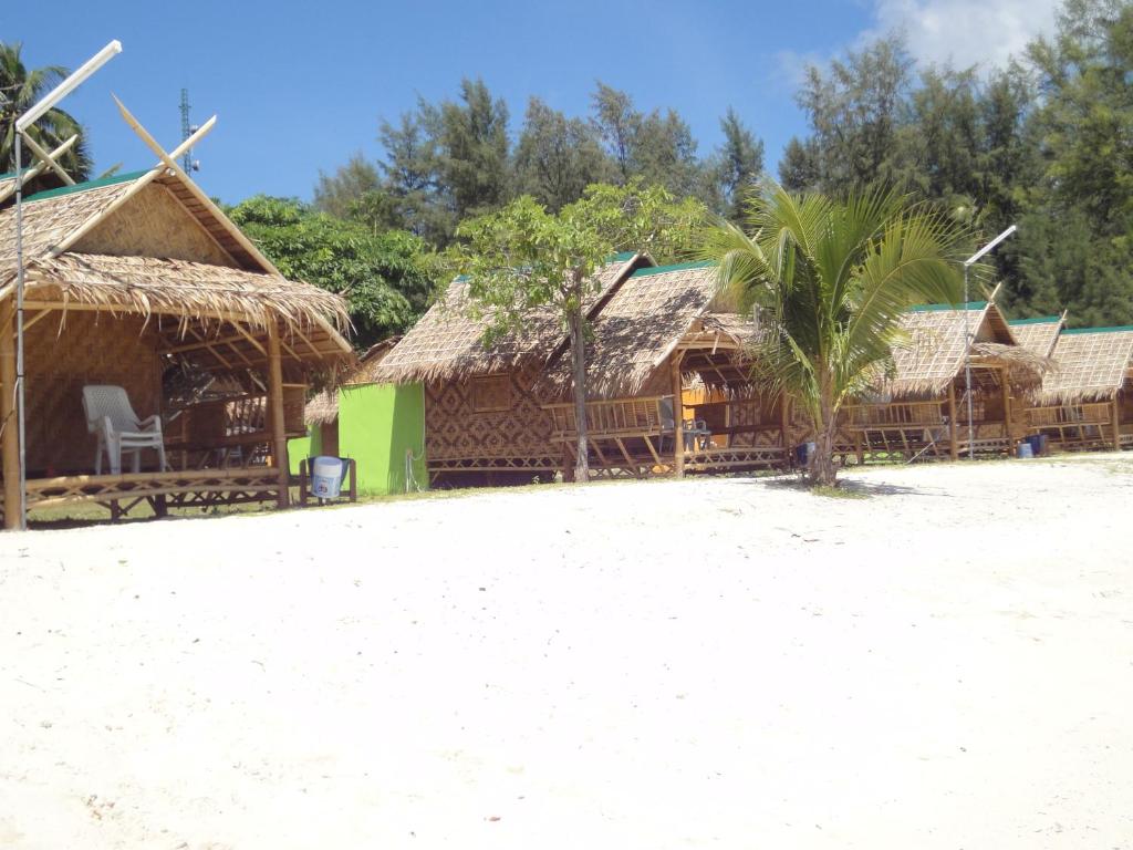 Varin Village Koh Lipe photo 2