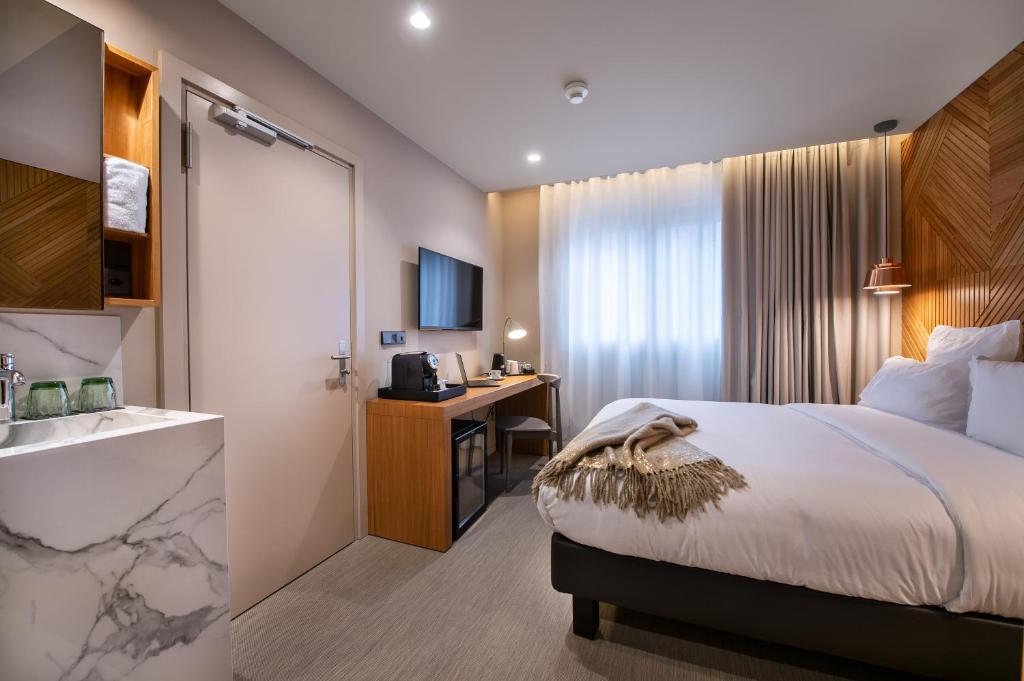 Двухместный (Улучшенный двухместный номер с 1 кроватью), 9Hotel Paquis