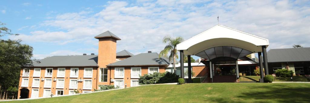 Howard Johnson Hotel & Spa Villa General Belgrano photo 2