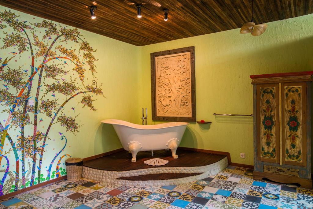 Двухместный (Двухместный номер Делюкс с 1 кроватью и балконом), Bali Bohemia Huts