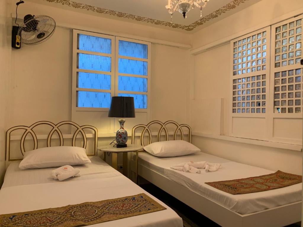 Двухместный (Deluxe Twin Fan Room), Courtyard Hotel