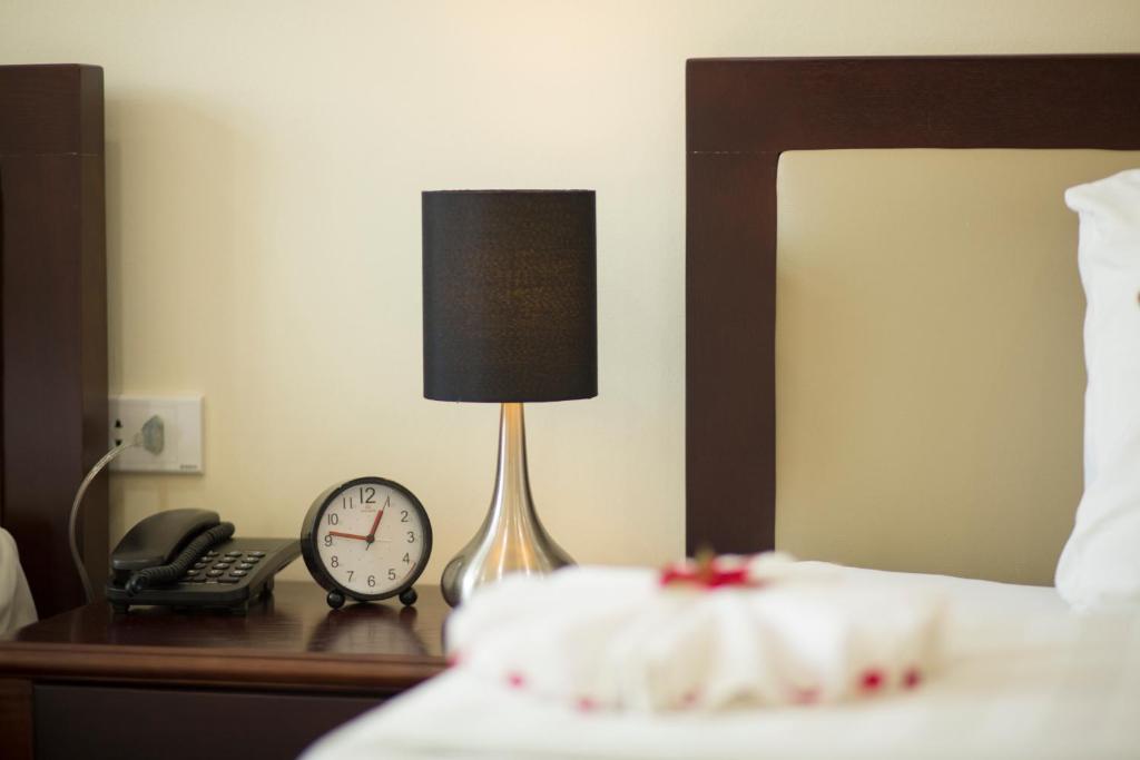 Трехместный (Трехместный номер с видом на город), Spoon Hotel