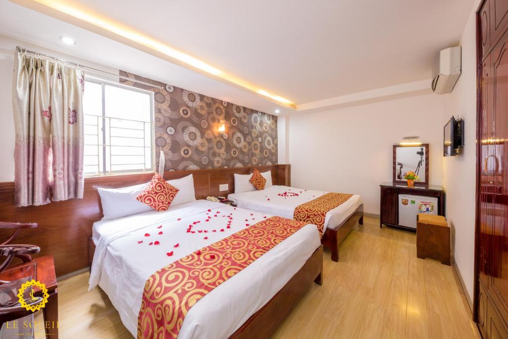 Четырехместный (Улучшенный номер с 2 кроватями размера «queen-size»), LE SOLEIL HOTEL managed by NEST Group