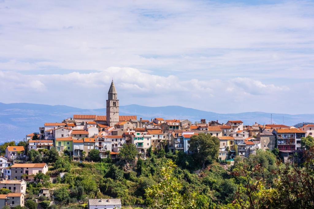 Villa Pinia - Tap to explore photos