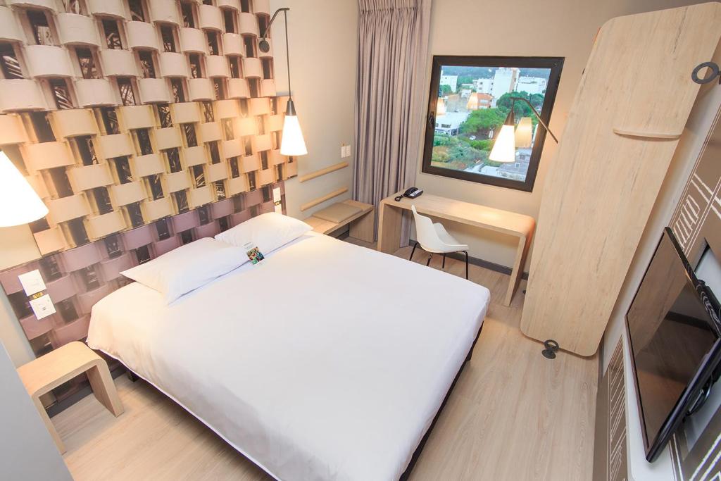 ibis Cucuta photo 2