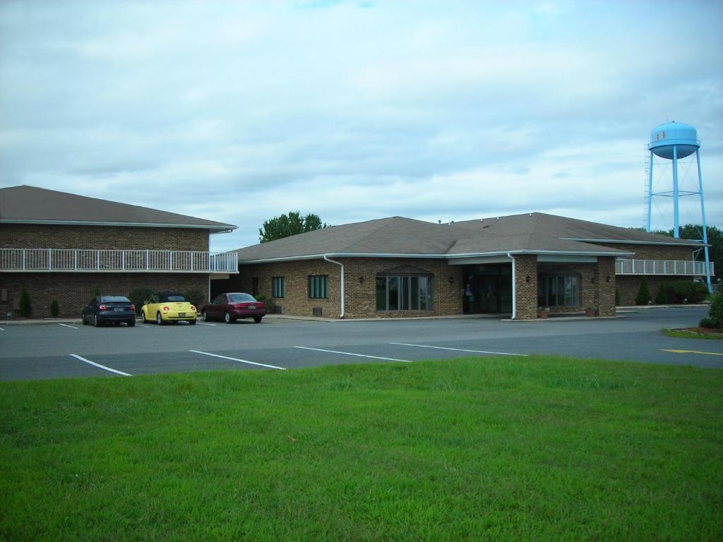 Atlantic Inn image