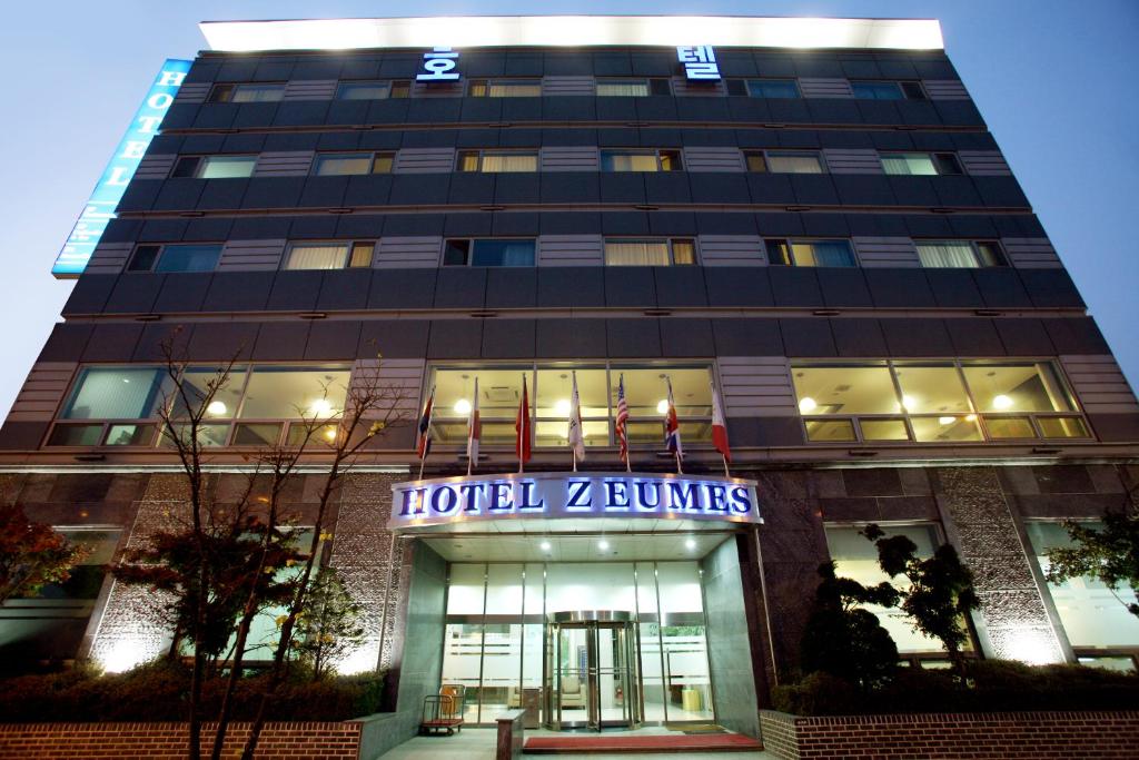 Incheon Airport Hotel Zeumes photo 1