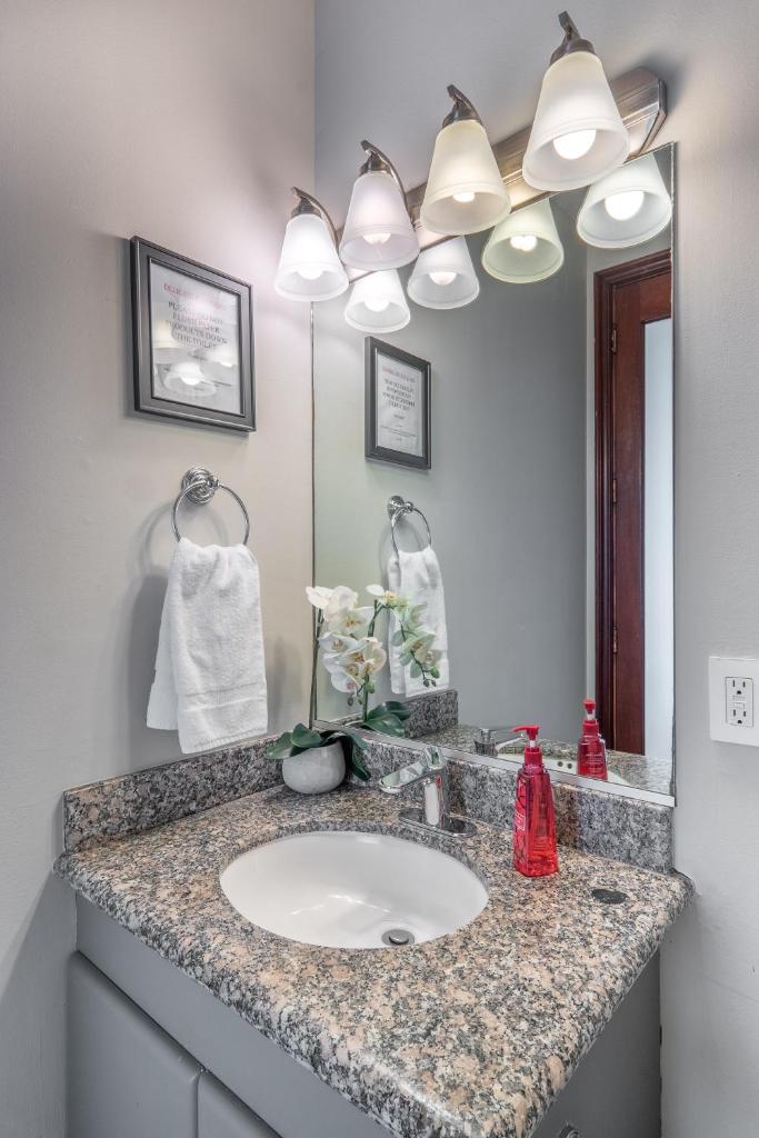 Двухместный (Номер-студио), Ocean Luxury Lofts and Suites