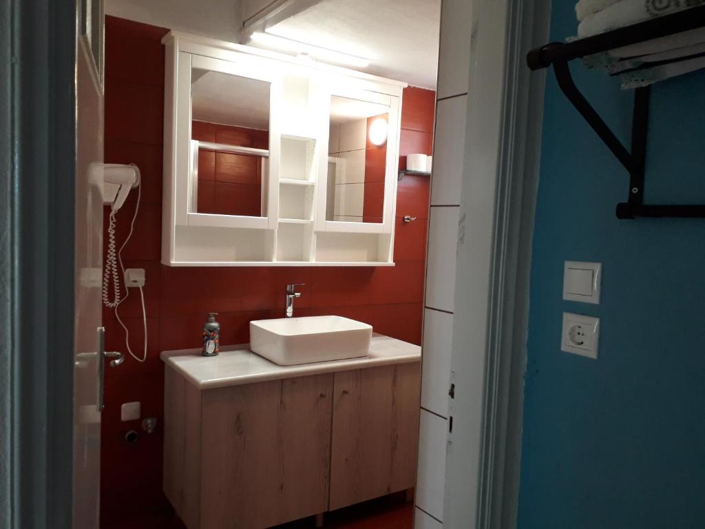 Elea Guesthouse photo 4