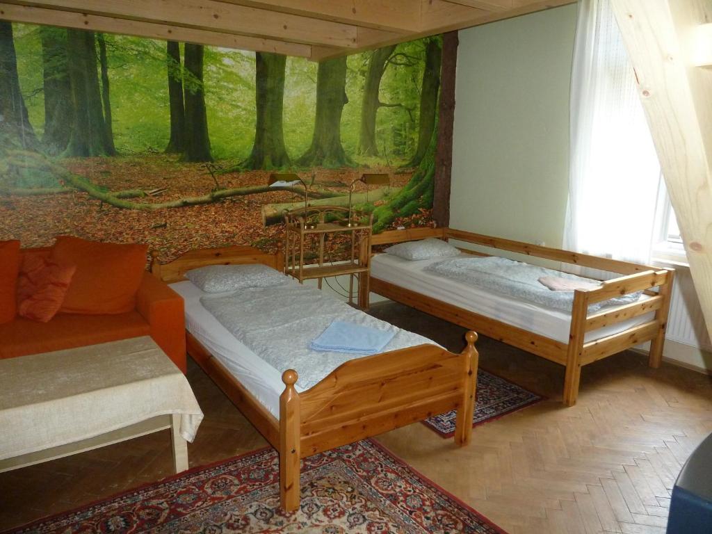Номер (Односпальная кровать в общем номере), Artharmony Pension & Hostel
