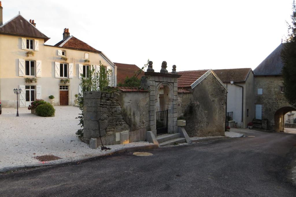 Le Bailli de Montsaugeon photo 2