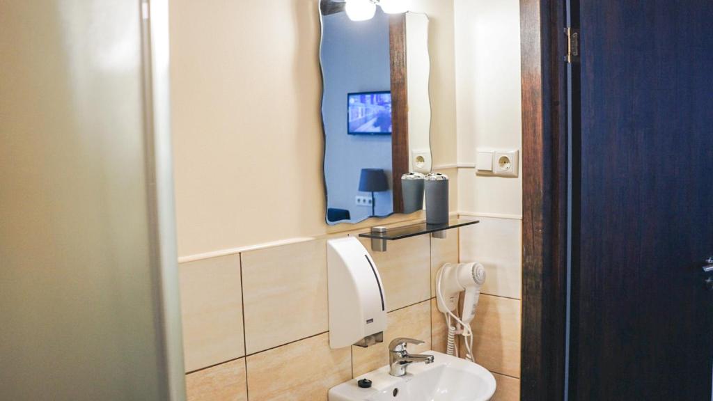 Одноместный (Одноместный номер с душем), Bella Center Hotel