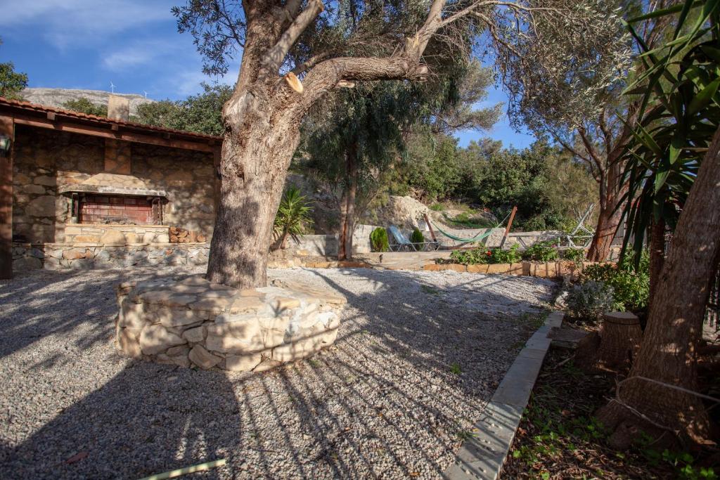 Argyros house photo 3
