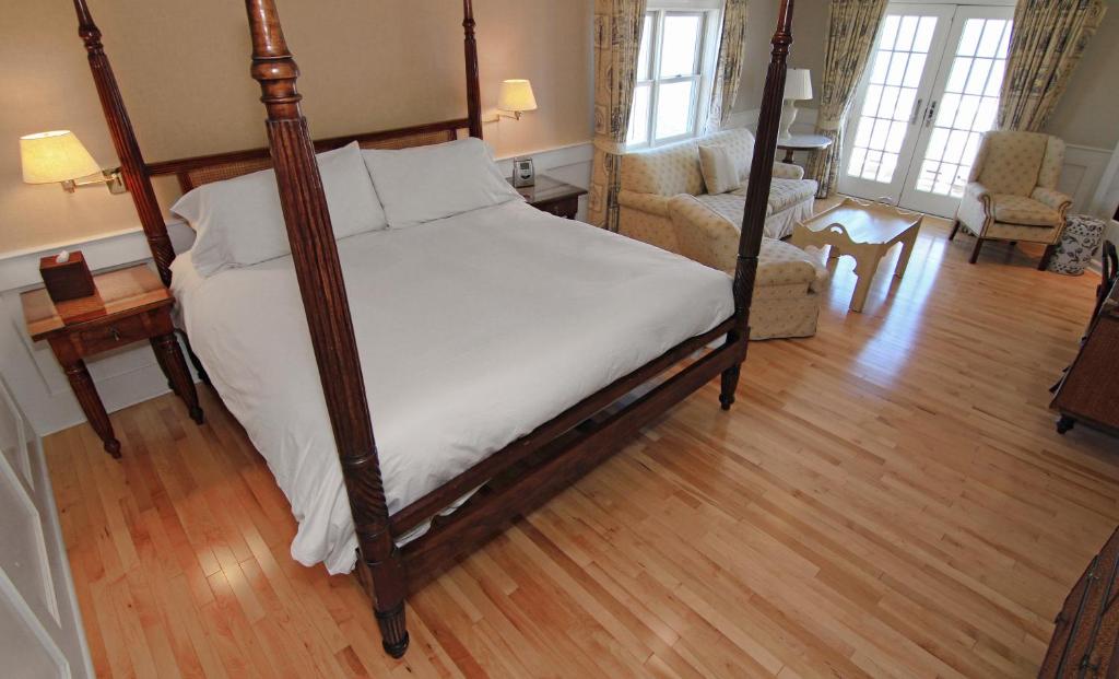 Anchor Inn Beach House photo 1