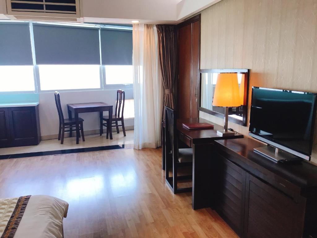 Студио (Номер-студио с видом на озеро), Quang Ba Trade Union Hotel