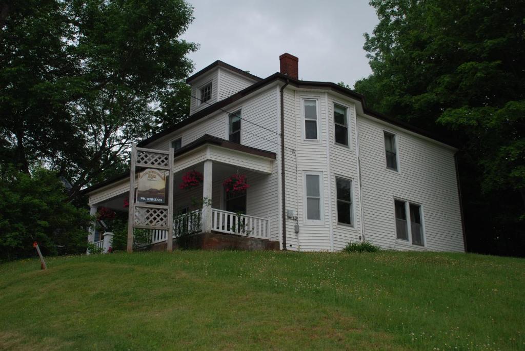 Awakenings Inn photo 1