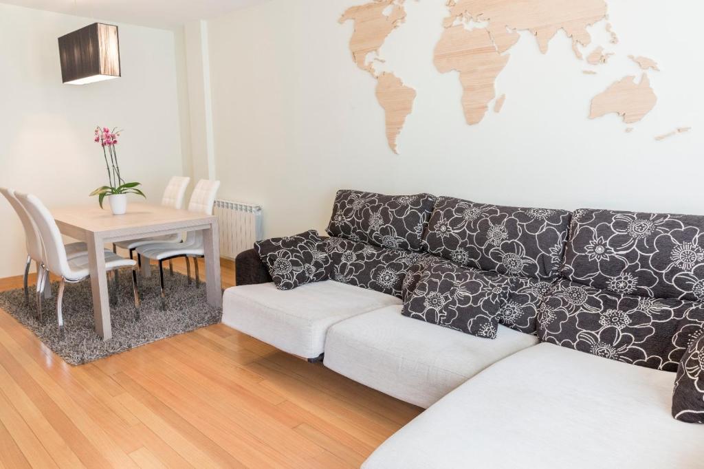 Apartamento Ria de Boo, Con patio privado photo 3