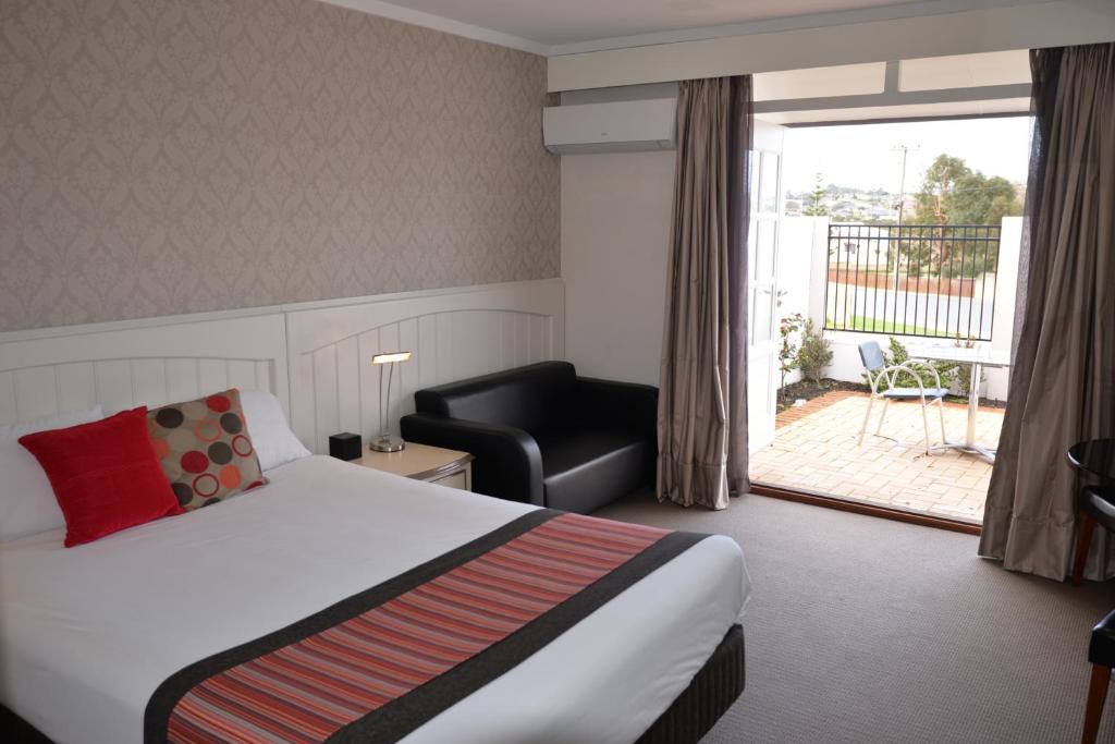 Country Comfort Amity Motel photo 2