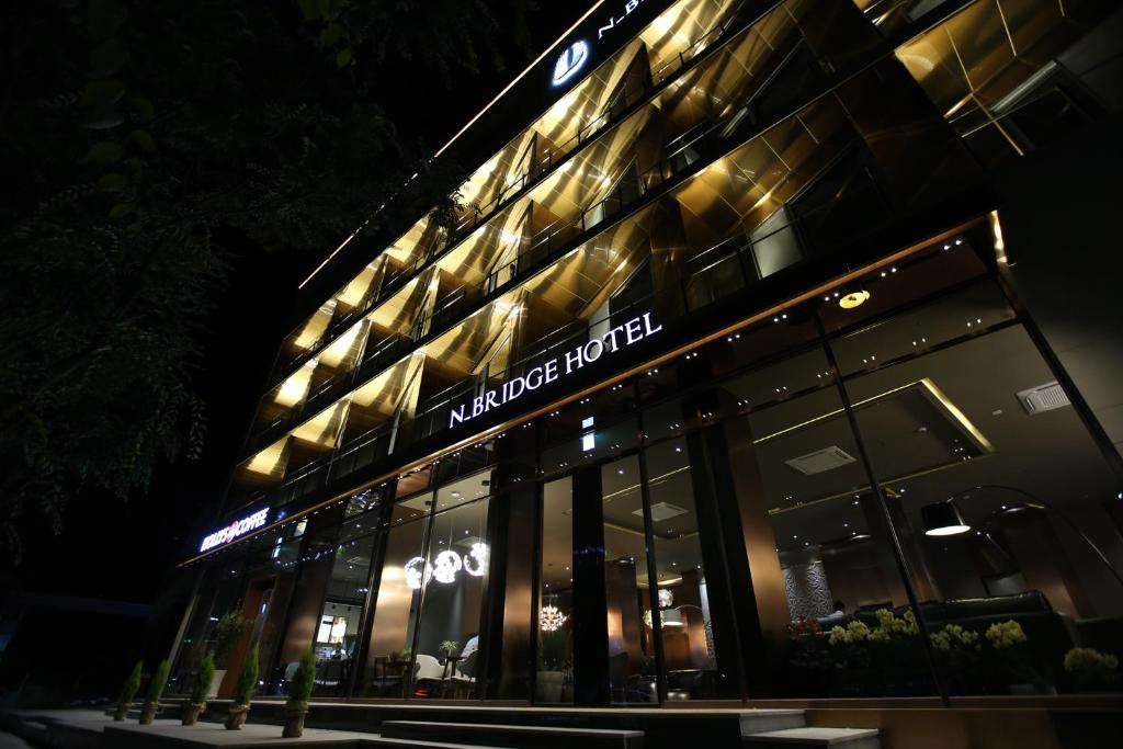 N Bridge Hotel JEON JU photo 1