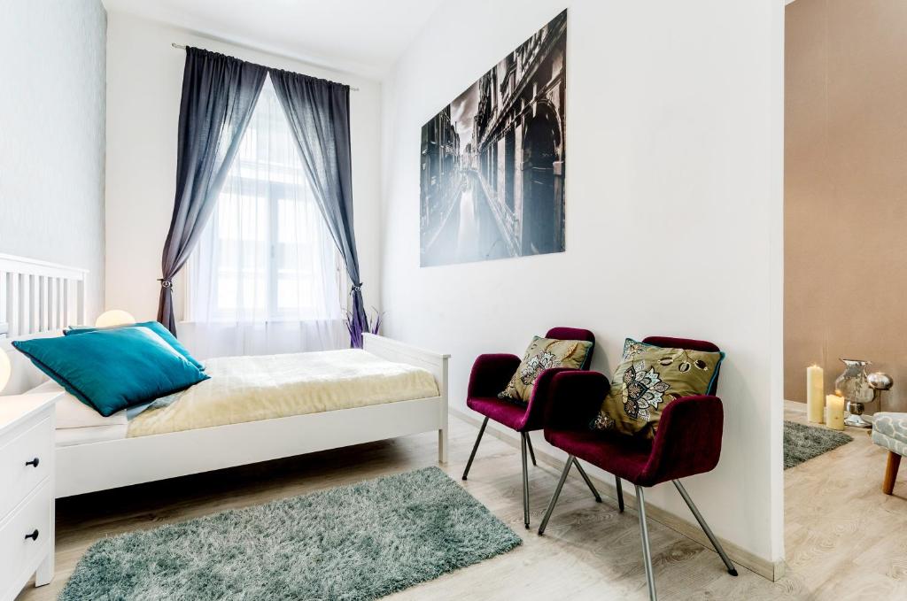 Апартаменты (Design Three-Bedroom Apartment), Downtown Residences