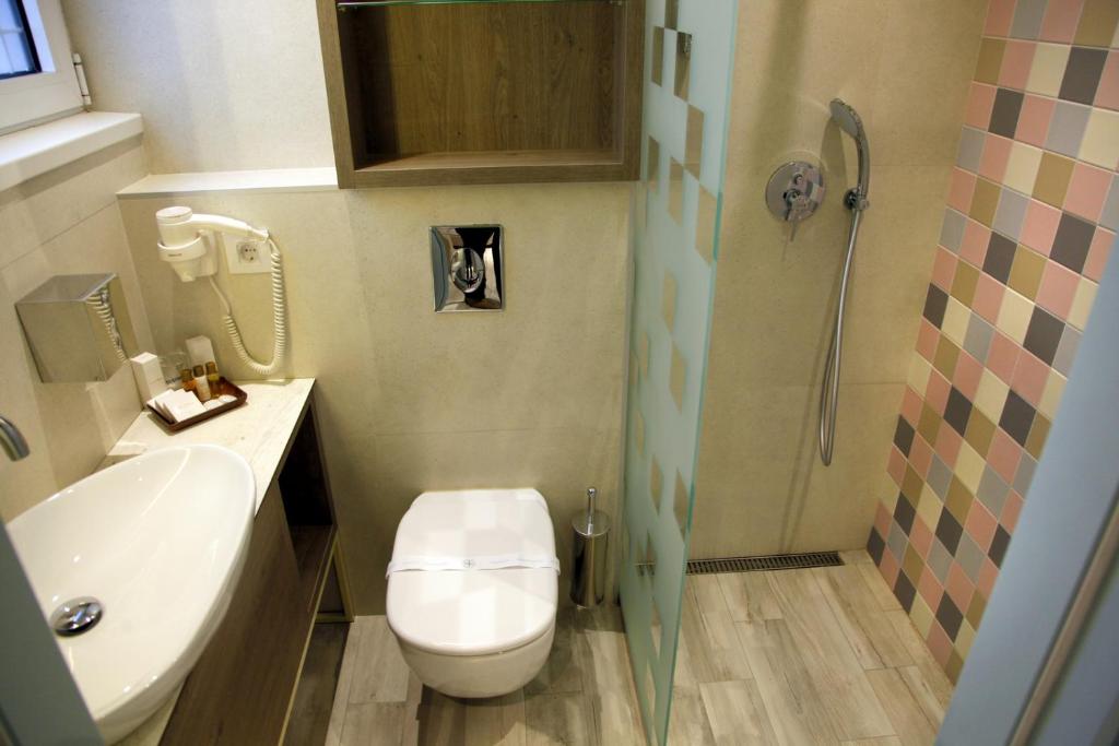 Garni Hotel D10 photo 4