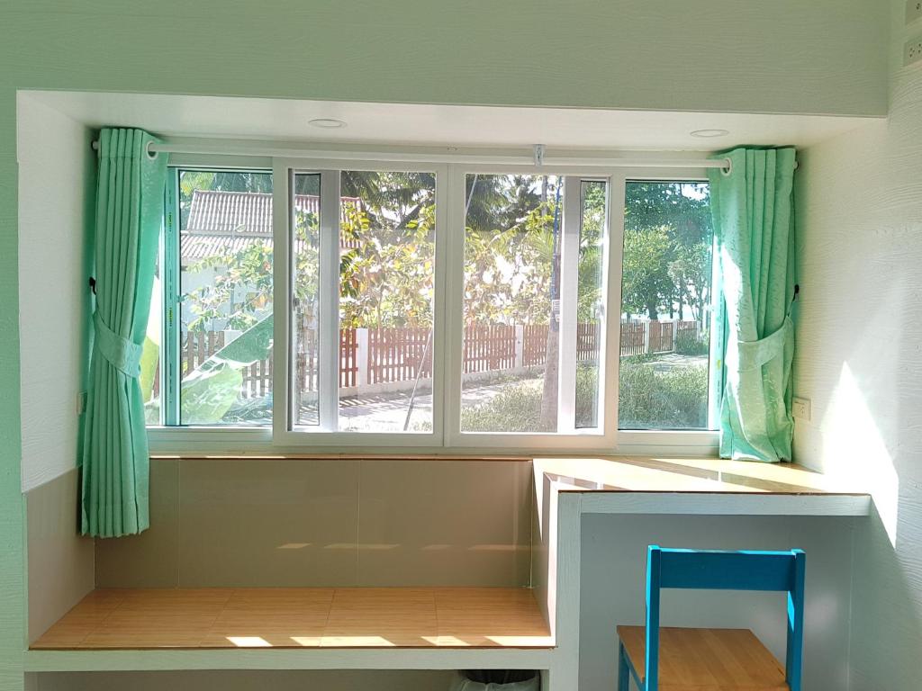 Одноместный (Стандартный одноместный номер), Koh Mook Hostel