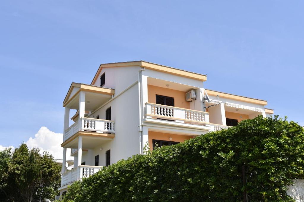 1 bedroom apartment 55 m2 photo 1