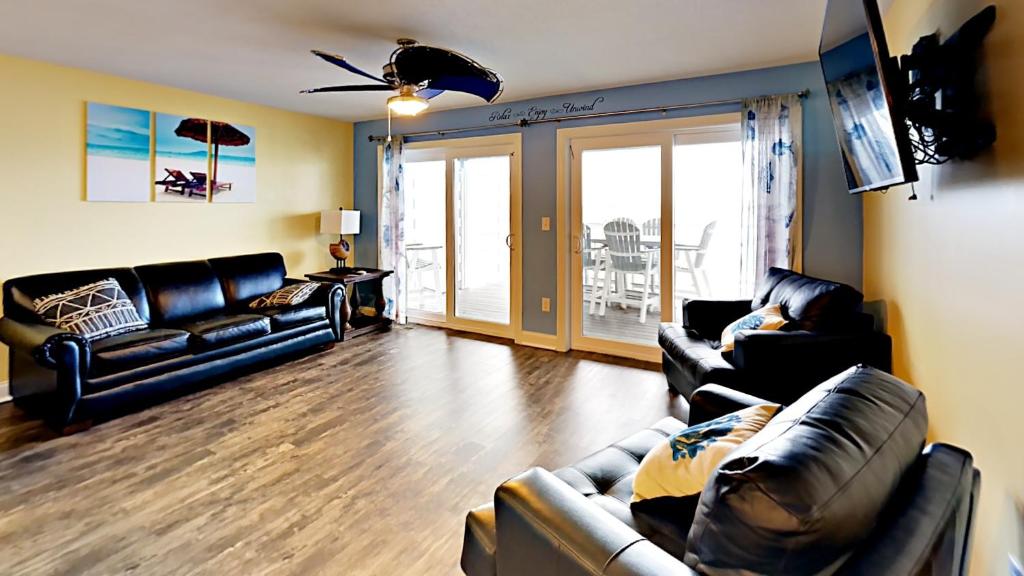 Put-in-Bay Waterfront Condo #103 image