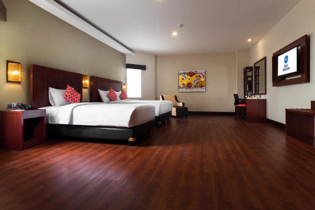 Семейный (Семейный номер (без окон)), Best Western Senayan