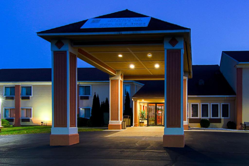 Quality Inn Plainfield I-395 image