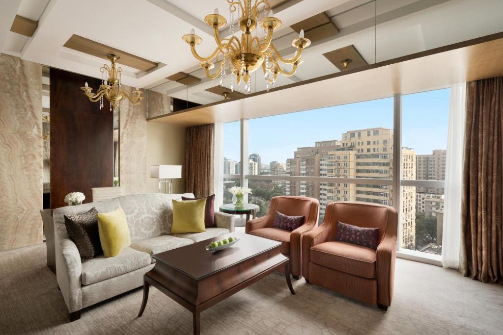 Сьюит (Дипломатический люкс в крыле Valley с бесплатным мини-баром), Shangri-la Hotel Beijing