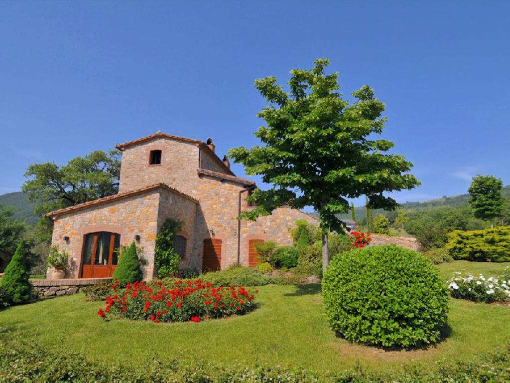 Spacious Villa in Ficulle with Pool photo 2