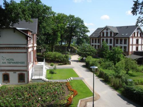 Hotel Am Tiefwarensee photo 2