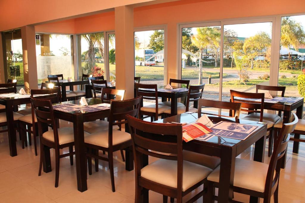 Brisas del Lago Apart y Hotel photo 3