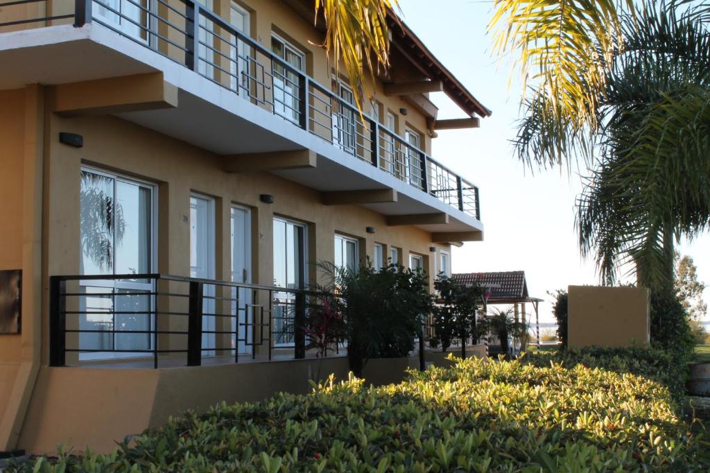 Brisas del Lago Apart y Hotel photo 2