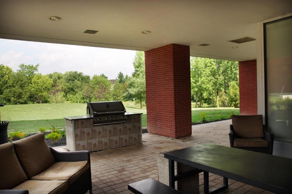 Residence & Conference Centre - Brampton photo 4