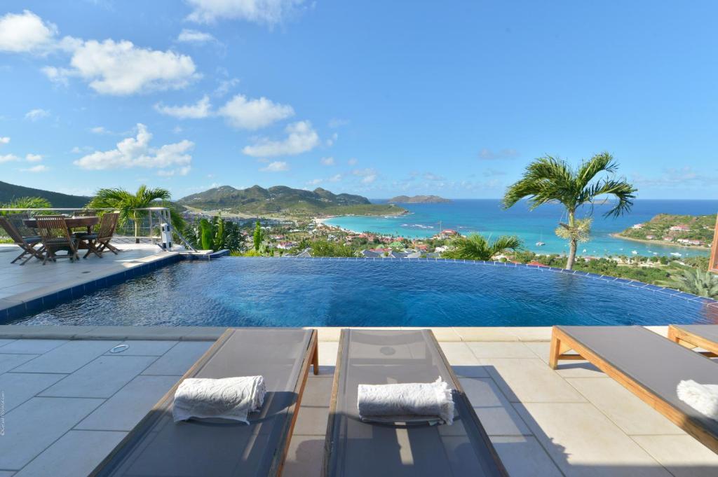 Mystique luxury villa at the heart of the island photo 4