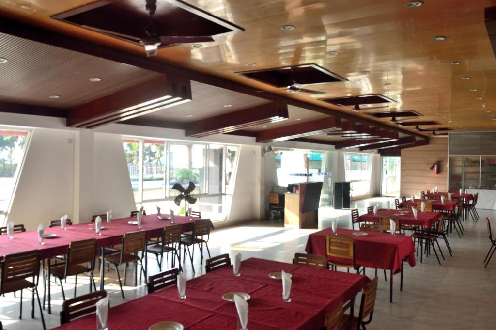Inani Royal Resort photo 1