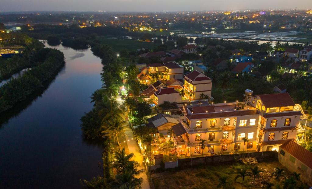 Nipa Riverside Villa Hoian