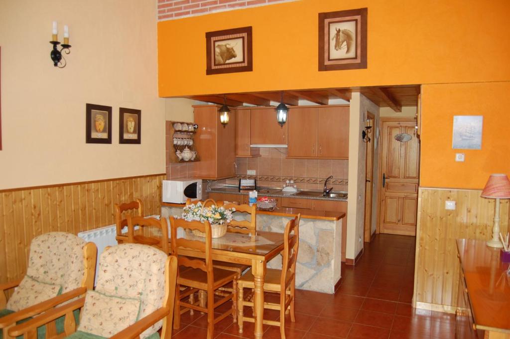 Gredos Casa Rural Los Treboles photo 4