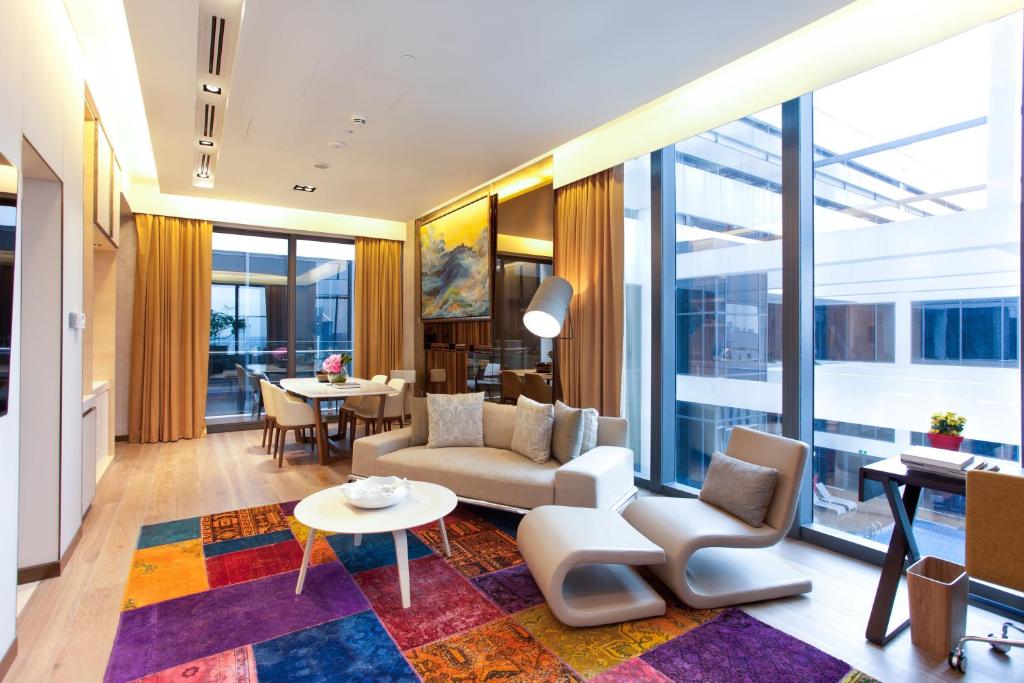 Двухместный (Вилла с 1 спальней и возможностью посещения лаунджа Skyline), One Farrer Hotel