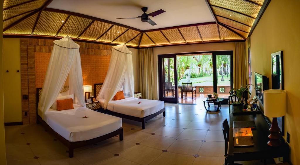 Pandanus Resort 