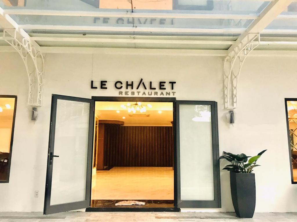 Khách sạn Saigontourane