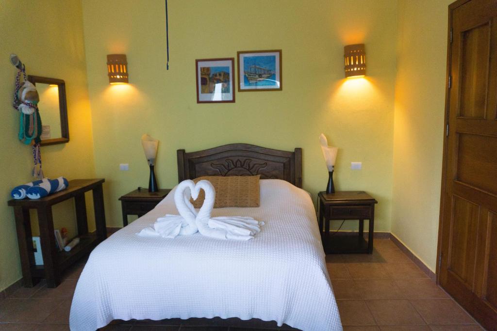 Sea Hawk Suites photo 4