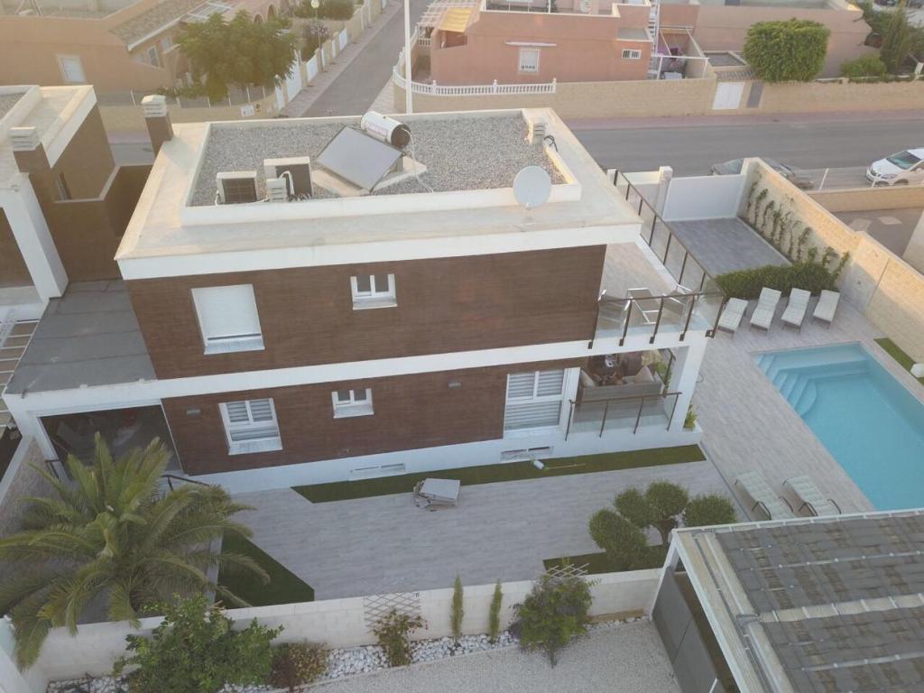 Villa Mondrian photo 4