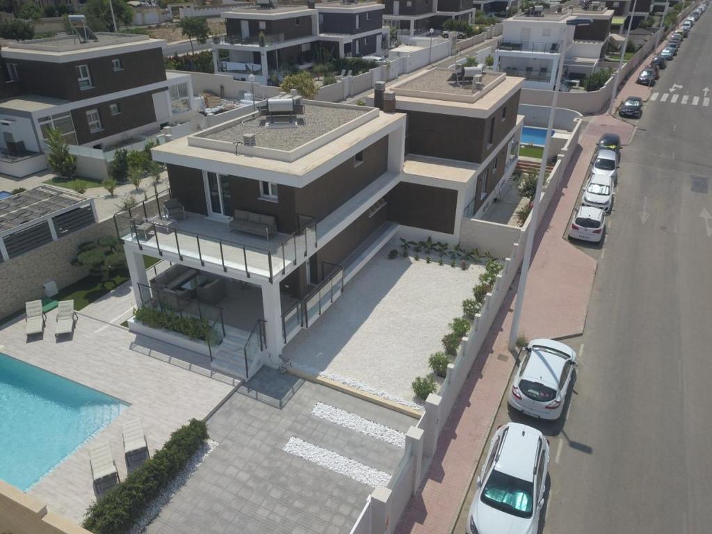 Villa Mondrian photo 1