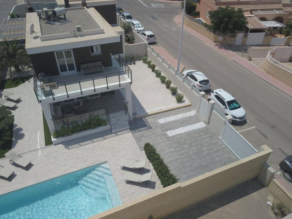 Villa Mondrian photo 2