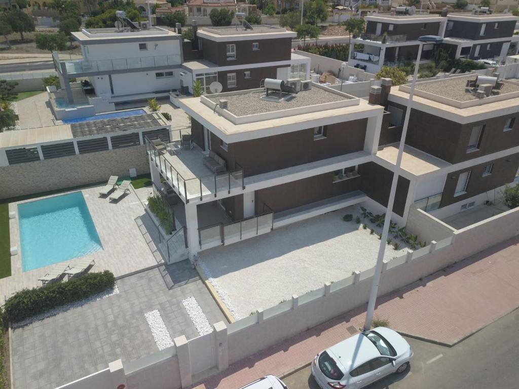 Villa Mondrian photo 3